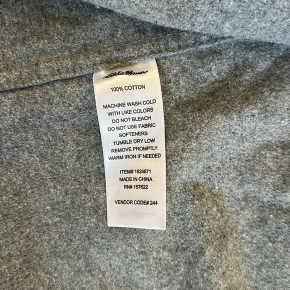 Men’s Eddie Bauer Gray button up long sleeve size large - Picture 5 of 5